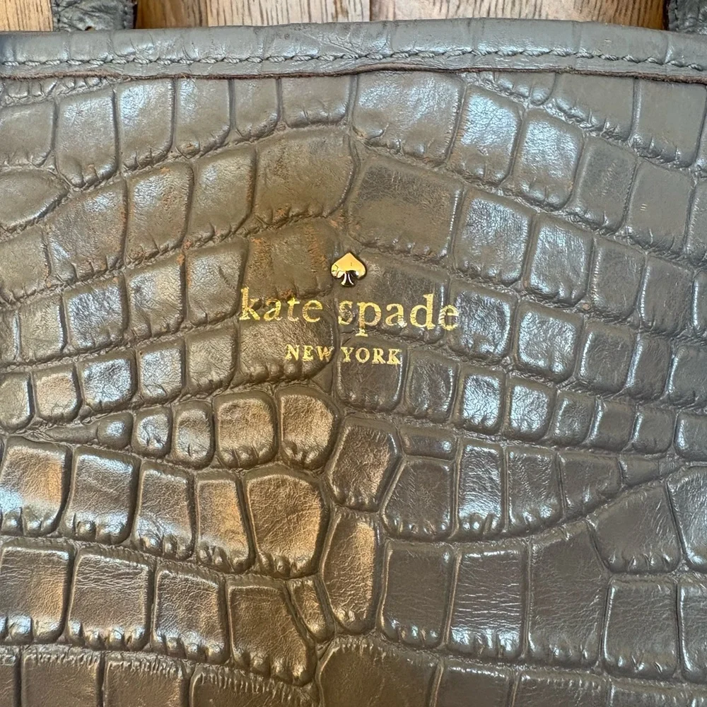 Kate Spade Vanston Croc Jackson Gray Embossed Leather Gold Hardware